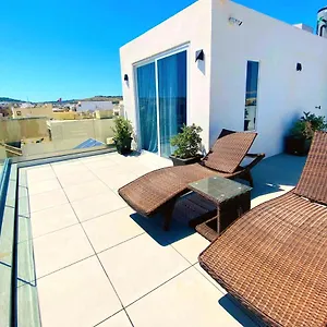Cinematique Guest house